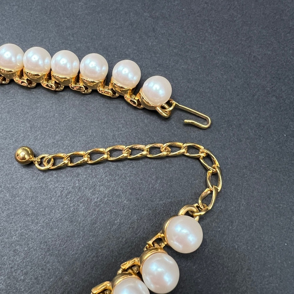 Vintage Faux Pearl Rhinestone Choker Necklace Gold Tone Elegant Classic Coquette - Picture 4 of 9